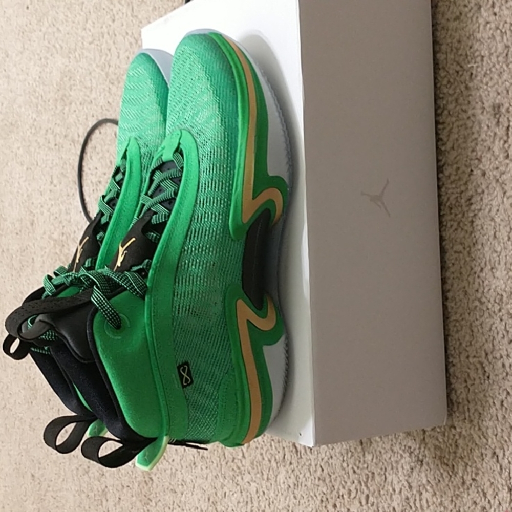Men's shoes